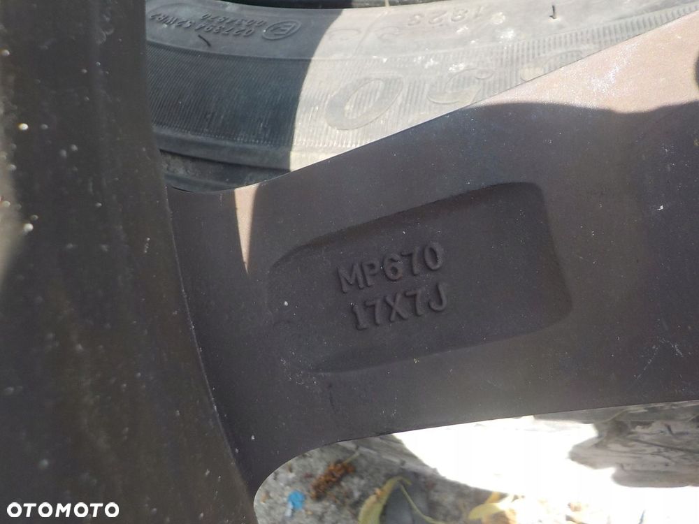 RENAULT TRAFIC III FELGI ALUMINIOWE OPONY R17 5x114.3 - 8