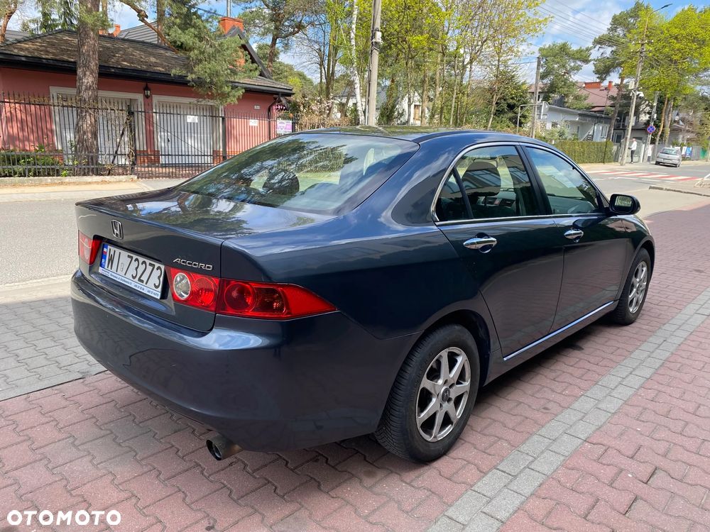 Honda Accord 2.0 Comfort - 4