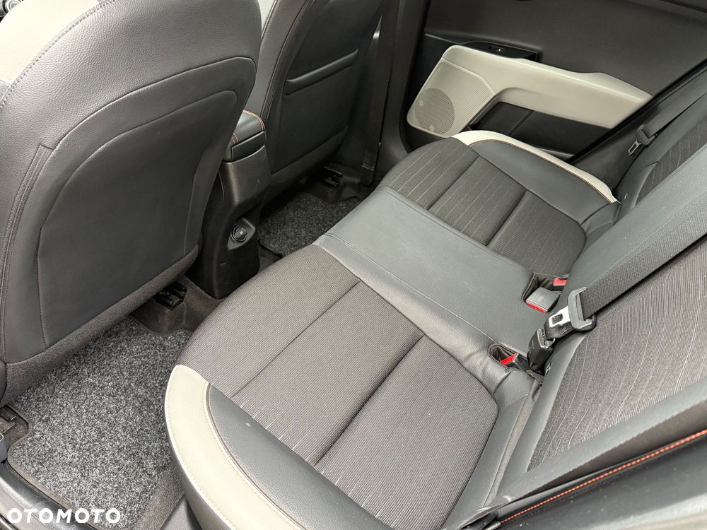 Kia Stonic 1.0 T-GDI 120 Platinum Edition - 20