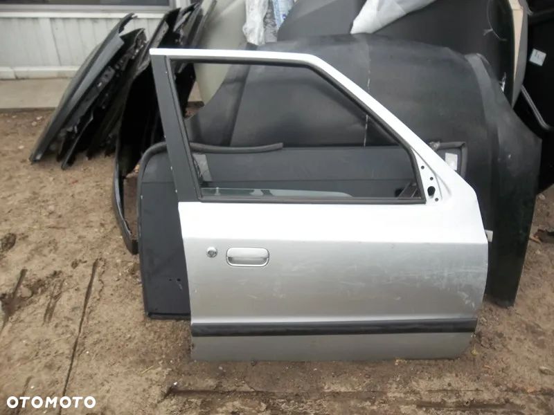 Skoda Felicia drzwi przód prawe przednie  kompletne - 1