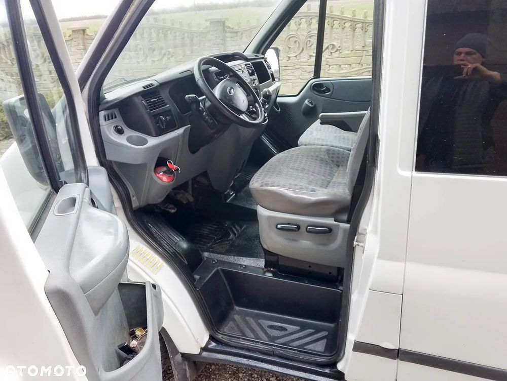 Ford Transit - 7