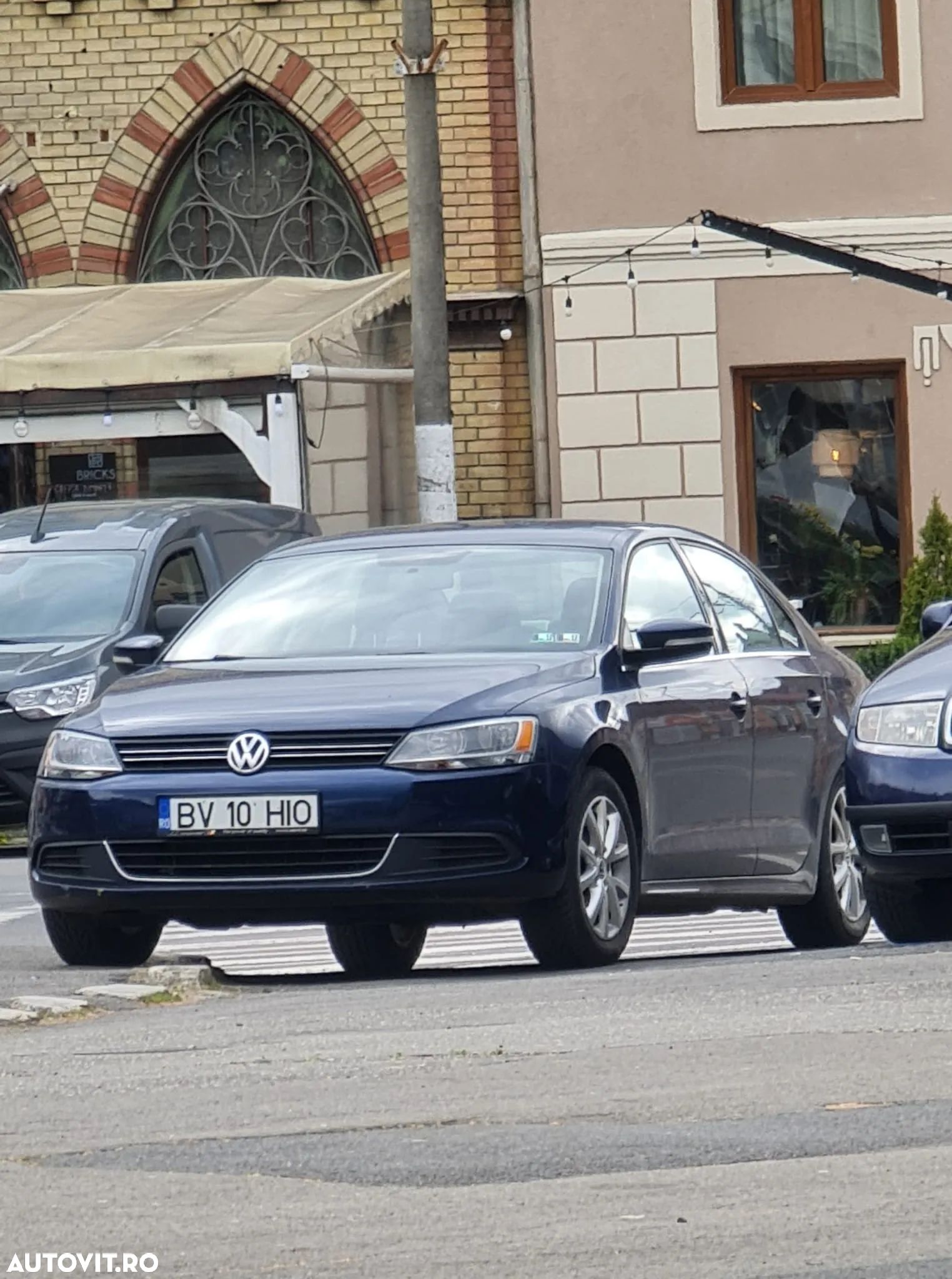 Volkswagen Jetta - 1