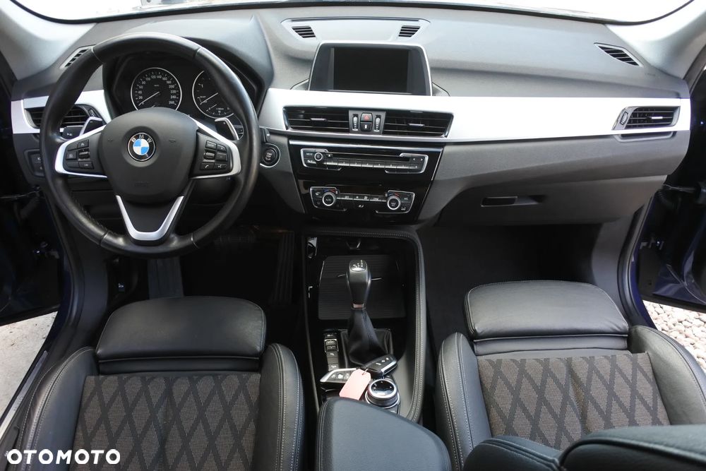 BMW X1 xDrive18d Sport Line sport - 17