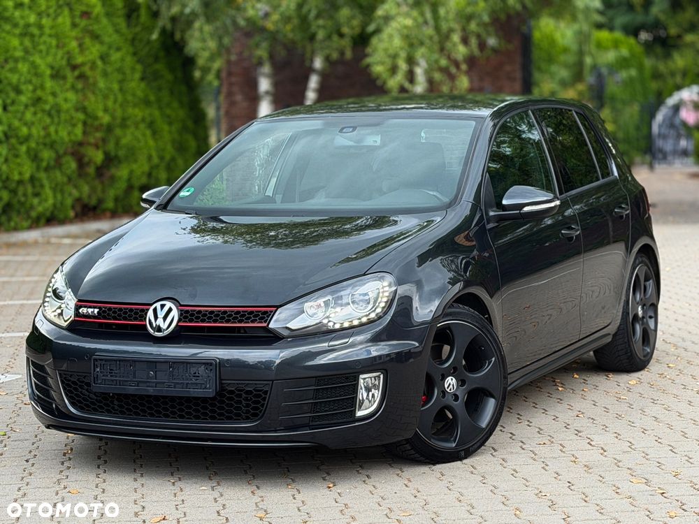 Volkswagen Golf 2.0 GTI - 2
