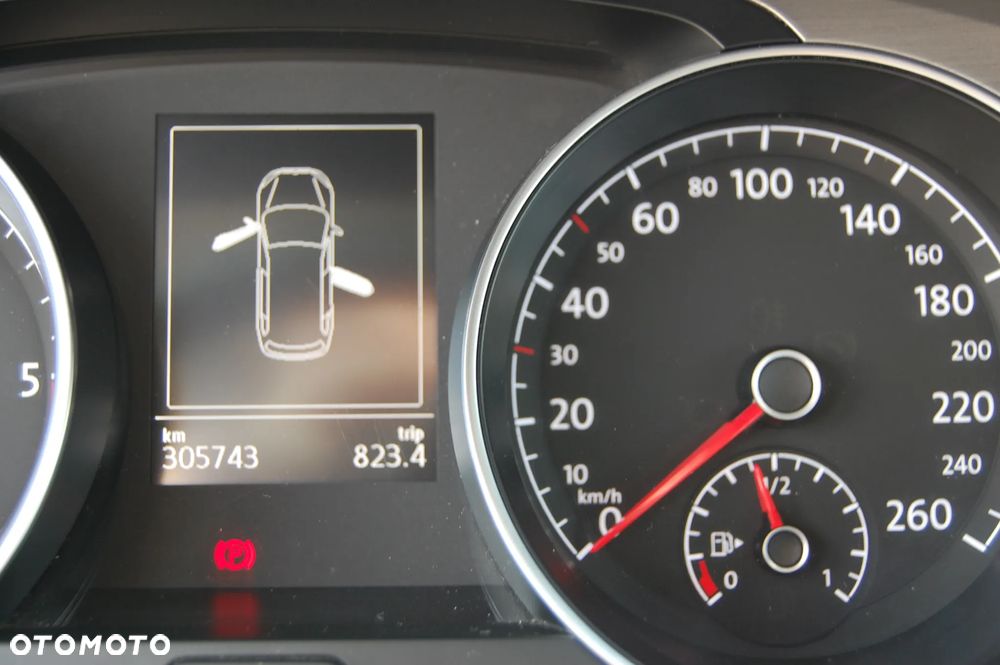 Volkswagen Golf 1.6 TDI BMT Comfortline - 13