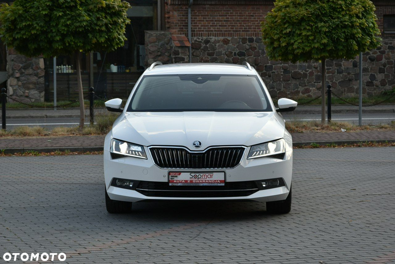 Skoda Superb 2.0 TDI DSG Style - 2