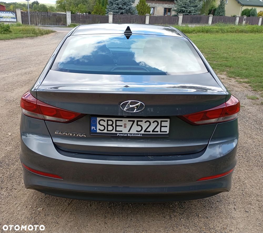 Hyundai Elantra 2017 photo 5