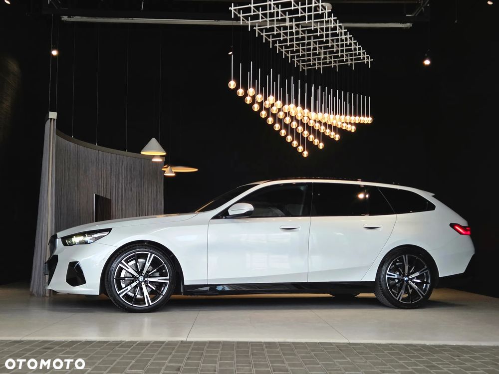 BMW Seria 5 520d xDrive mHEV - 4