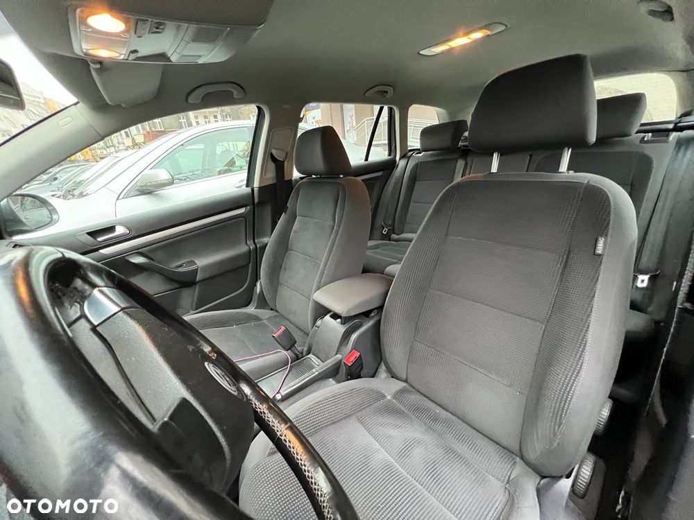 Volkswagen Golf 1.9 TDI DPF Comfortline BlueMotion - 12
