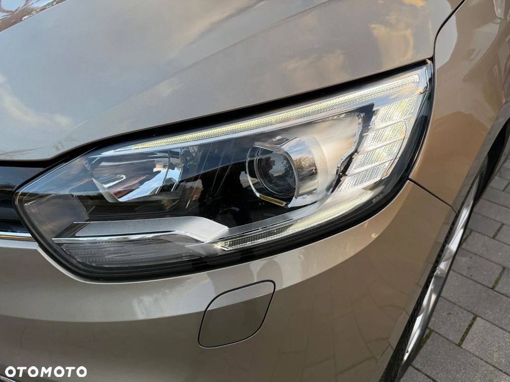 Renault Scenic - 12