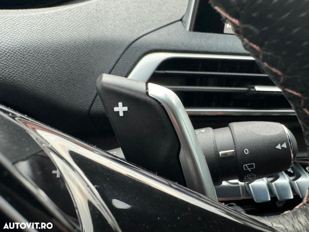 Peugeot 3008 BlueHDi 180 Stop & Start EAT6 GT - 29