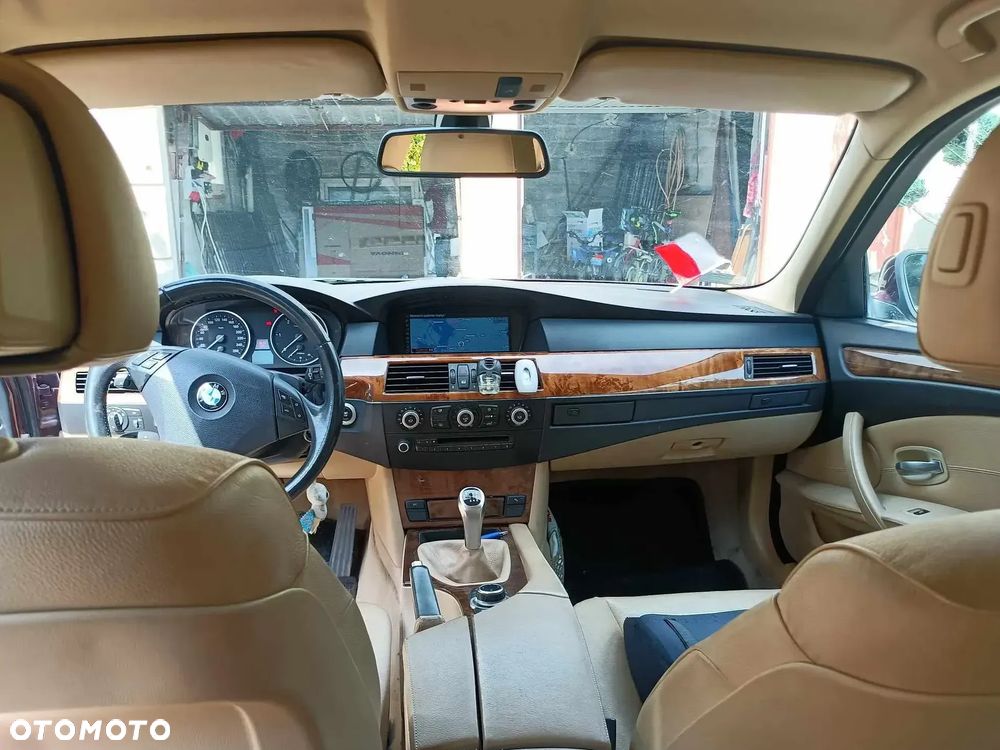 BMW Seria 5 520d Edition Exclusive - 6