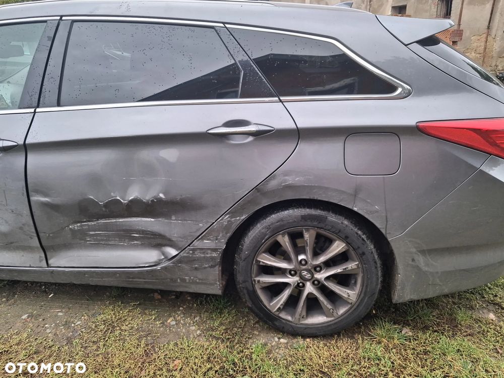 Hyundai i40 i40cw 1.7 CRDi Automatik Premium - 11