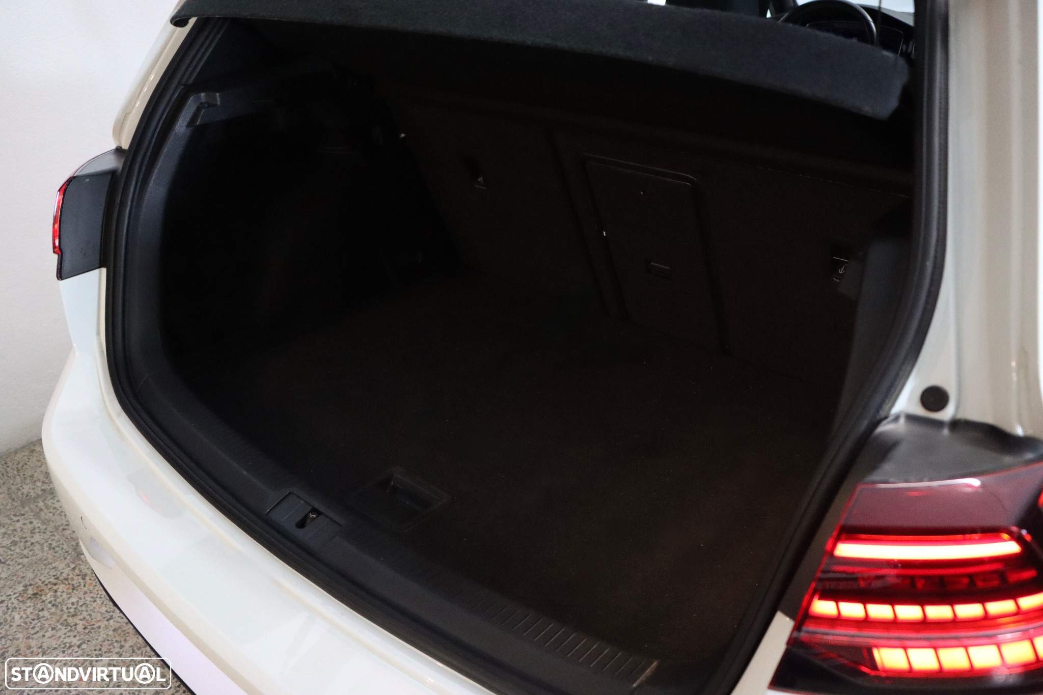 VW Golf 2.0 TSI GTI DSG Performance - 30