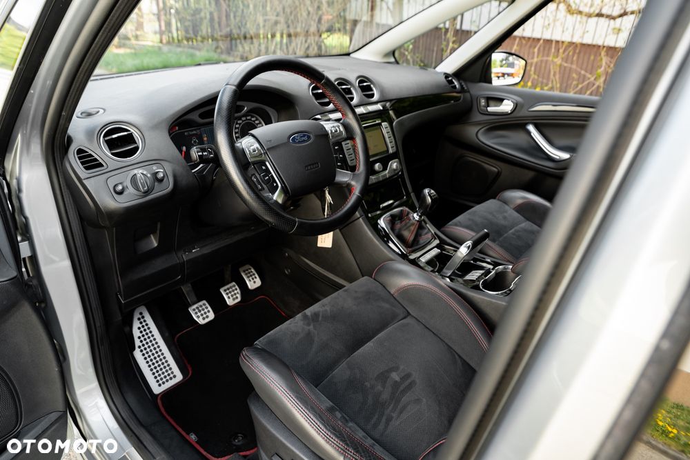 Ford S-Max 2.5 Titanium - 22