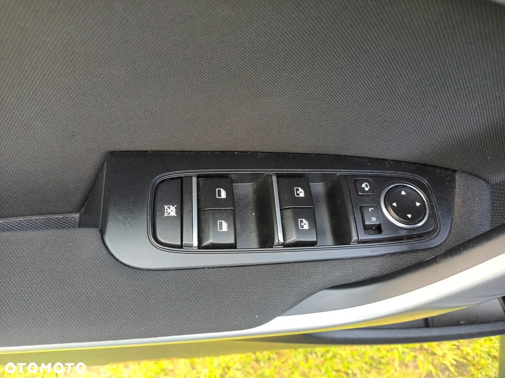 Kia Ceed - 31