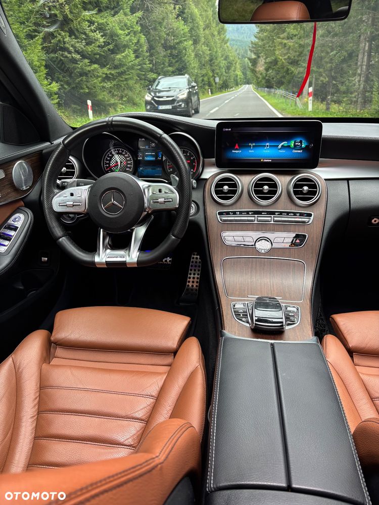 Mercedes-Benz Klasa C 43 AMG 4MATIC - 27
