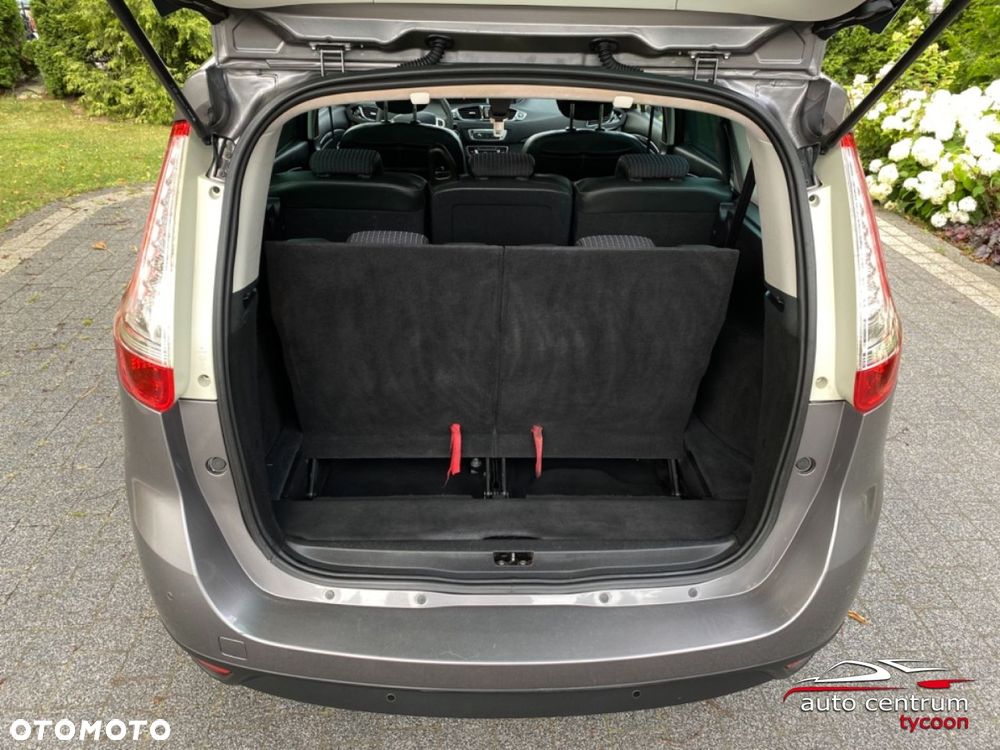 Renault Grand Scenic - 30