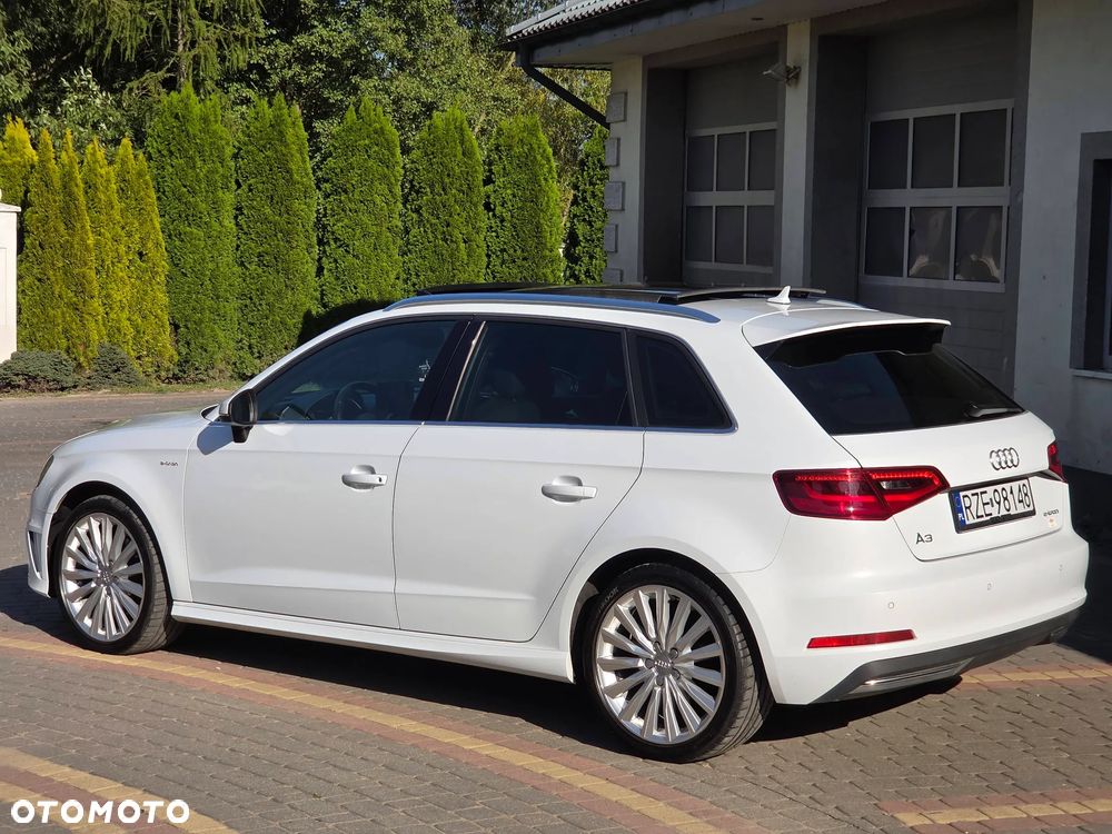 Audi A3 Sportback 1.4 TFSI E-tron Ambiente e-S tronic - 10