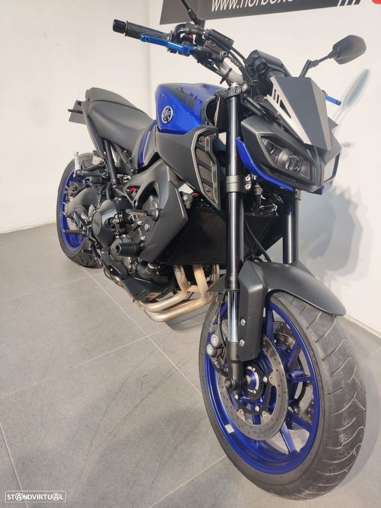 Yamaha MT-09 MT-09 - 3