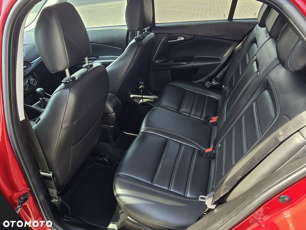 Fiat Tipo - 18