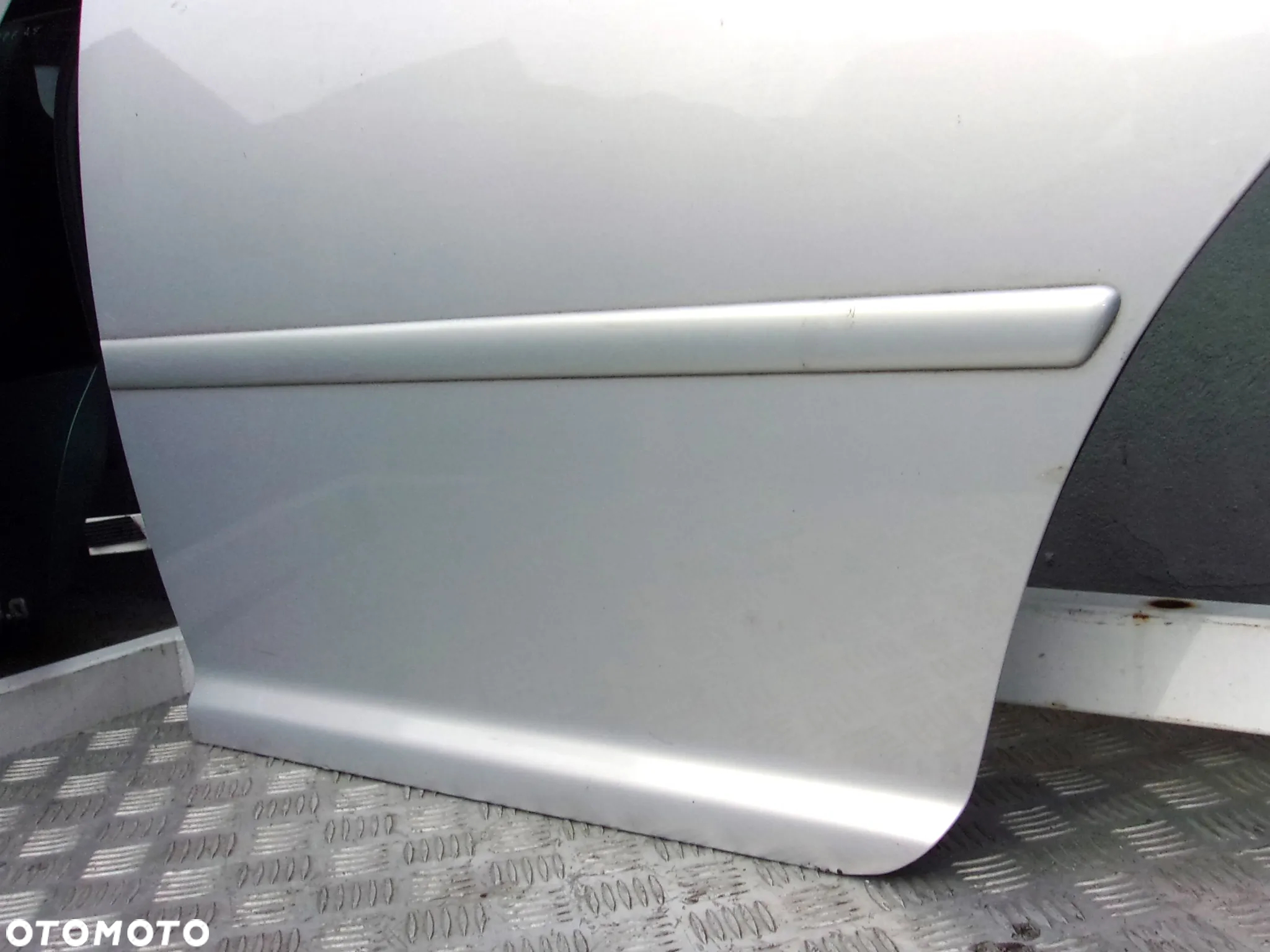 VW Bora drzwi lewy tył LB7Z - 5