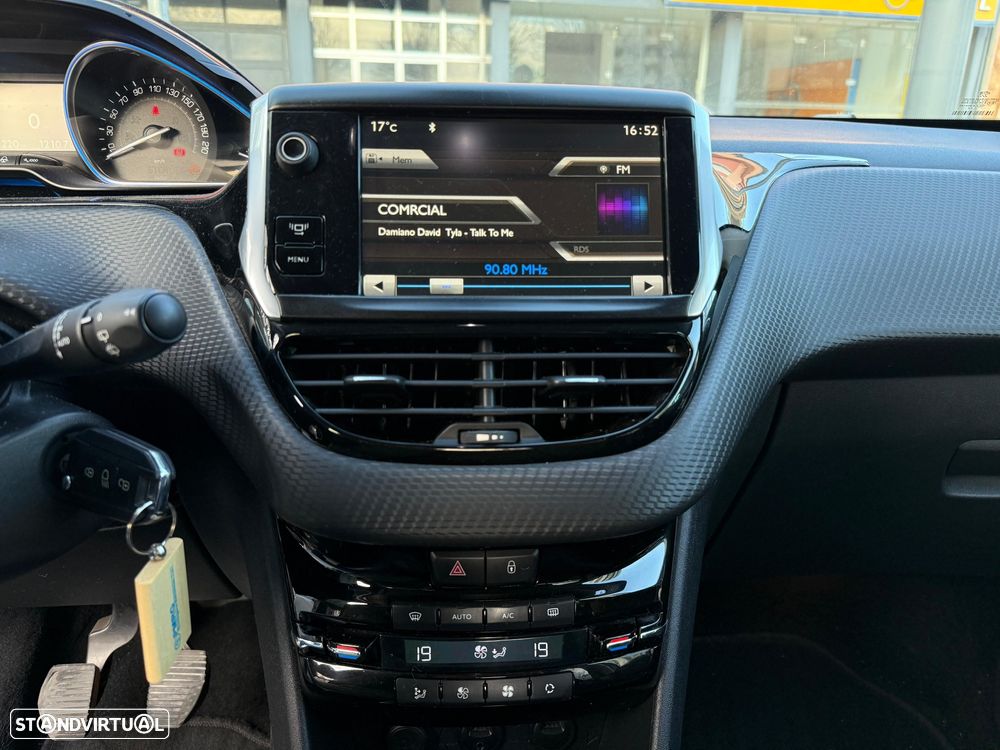 Peugeot 2008 1.4 HDi Allure - 14