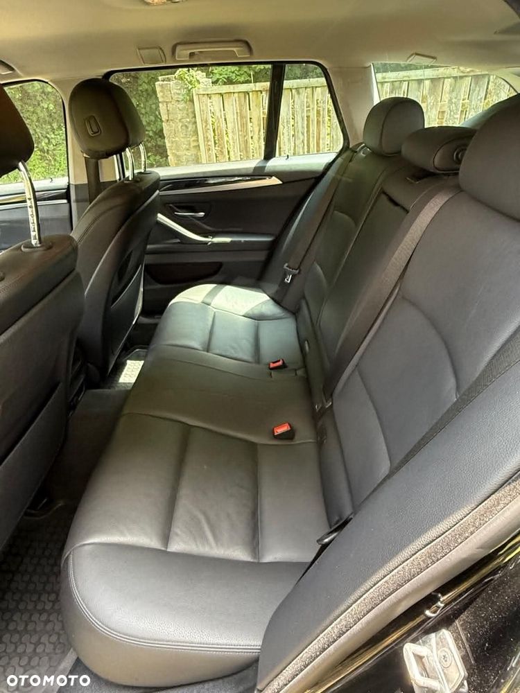 BMW Seria 5 520d - 14