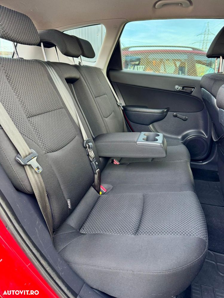 Hyundai i30 i30cw 1.4 blue Comfort - 21