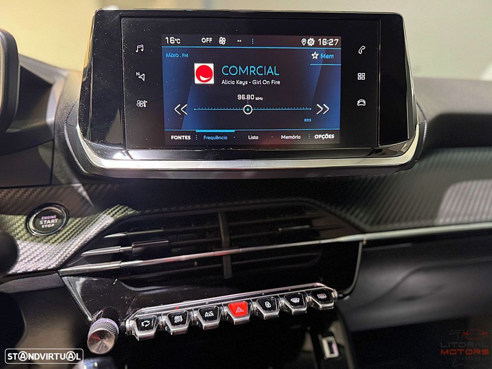 Peugeot 2008 1.2 PureTech Allure Pack - 27