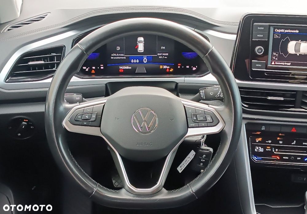 Volkswagen T-Roc - 23