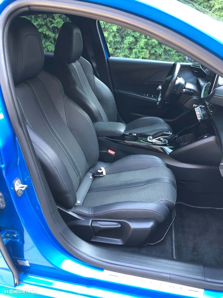Peugeot e-208 GT Pack - 17