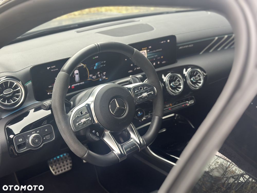 Mercedes-Benz CLA AMG 45 S 4Matic+ B AMG Speedsh 8G-DCT AMG Line Premium - 19