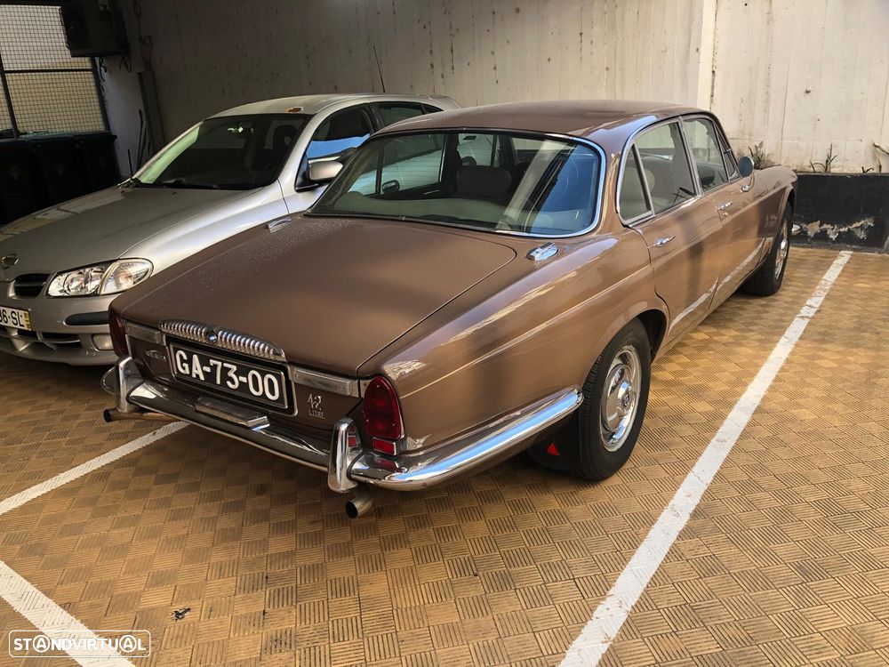 Daimler Sovereign - 3