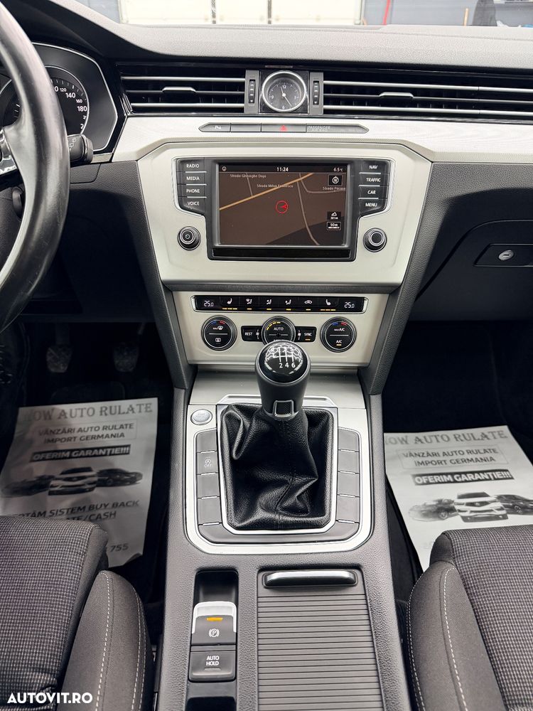 Volkswagen Passat Variant 2.0 TDI (BlueMotion Technology) Trendline - 22