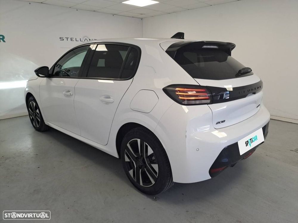 Peugeot 208 1.2 PureTech Allure EAT8 - 5
