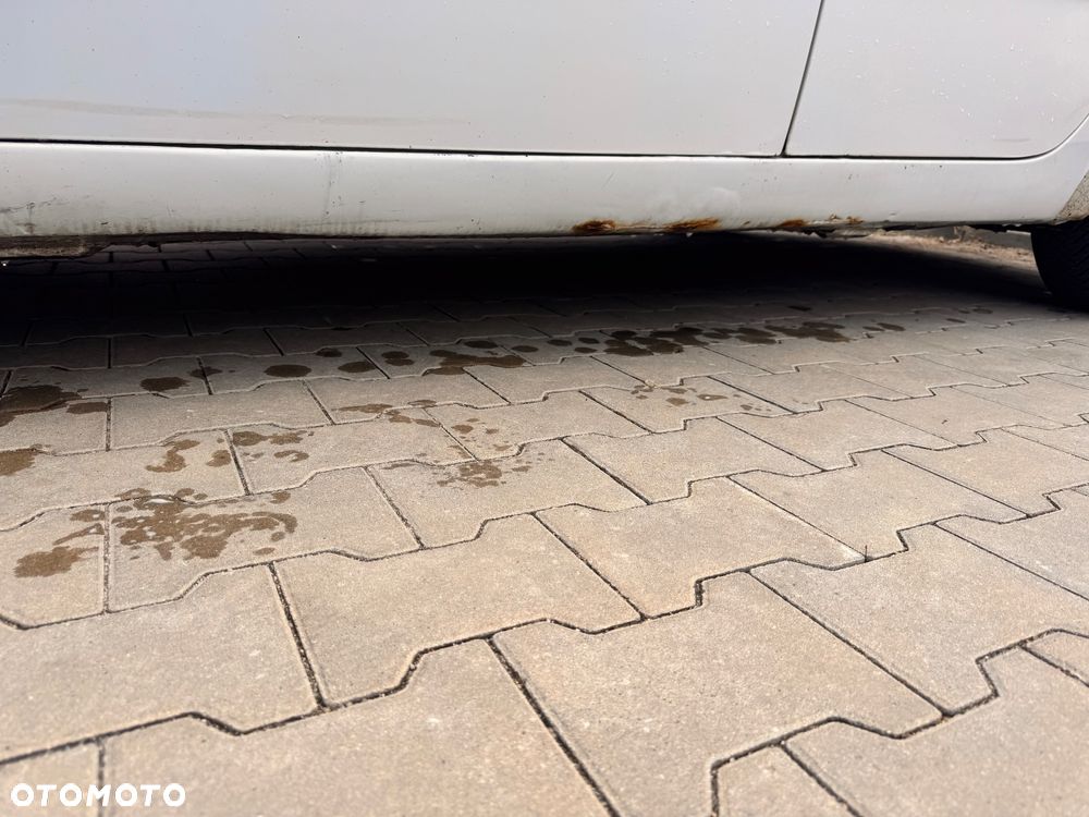 Renault Megane 1.5 dCi Confort Authentique - 11