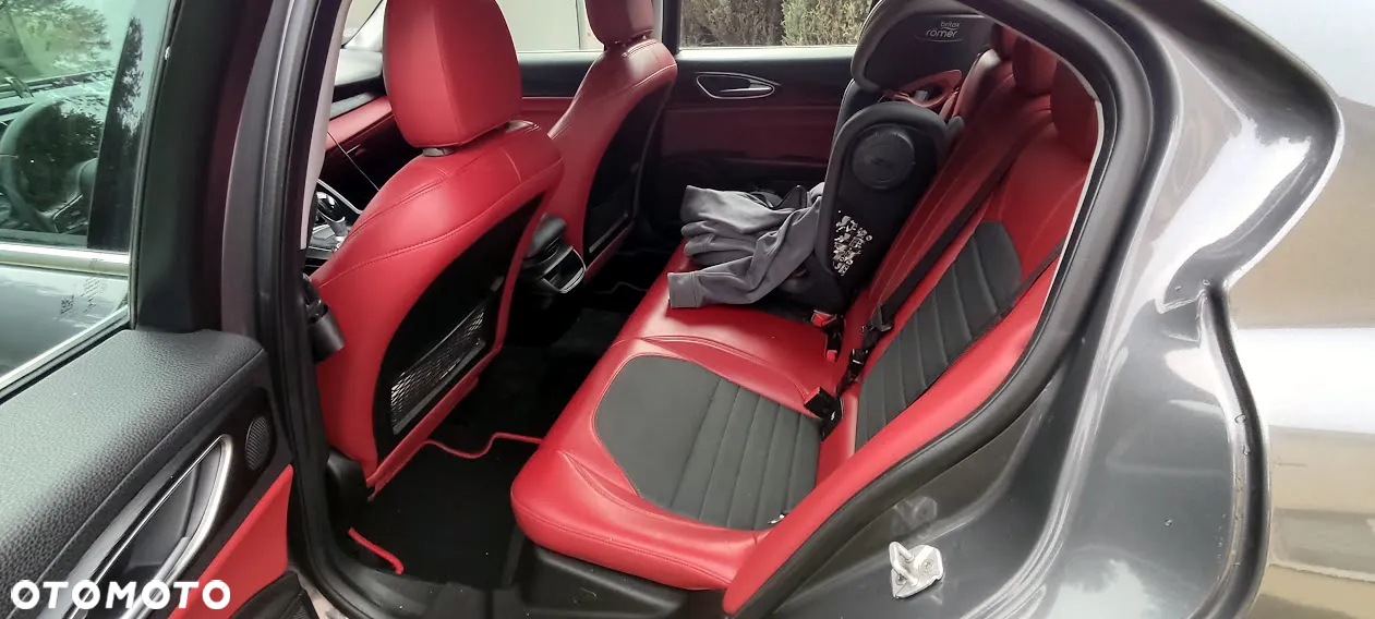 Alfa Romeo Giulia 2.2 D Turbo Super - 16