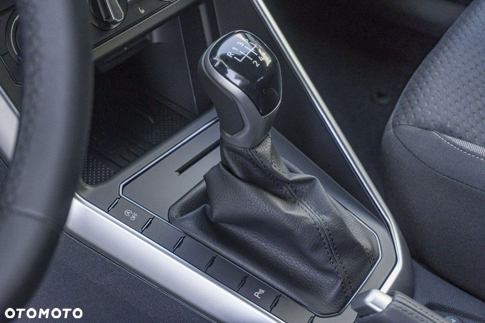 Volkswagen Polo - 15