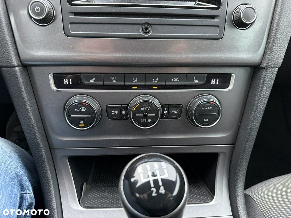 Volkswagen Golf 1.6 TDI BlueMotion Technology Trendline - 11