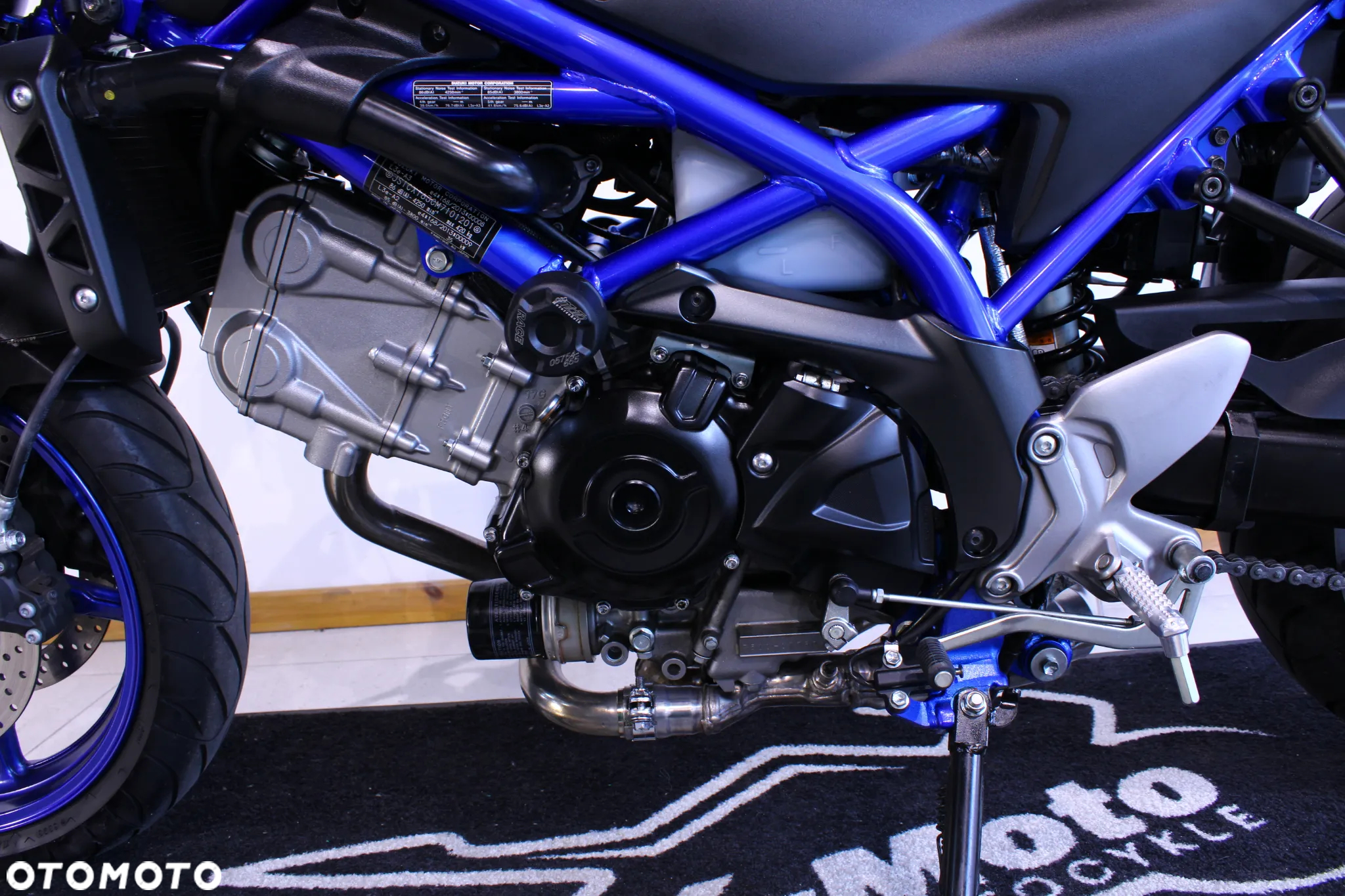 Suzuki SV - 28