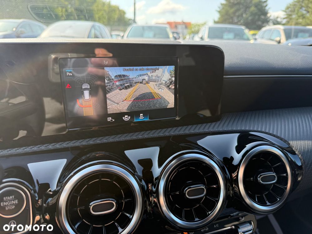 Mercedes-Benz CLA 200 d Progressive 8G-DCT - 36