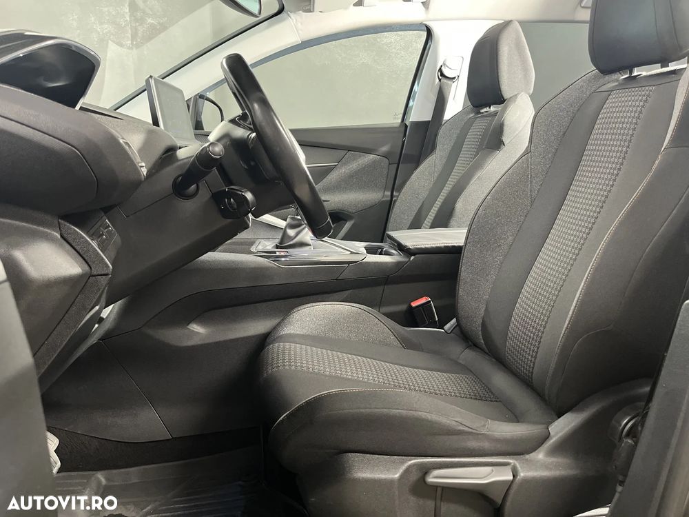 Peugeot 5008 BlueHDI 130 Allure - 11