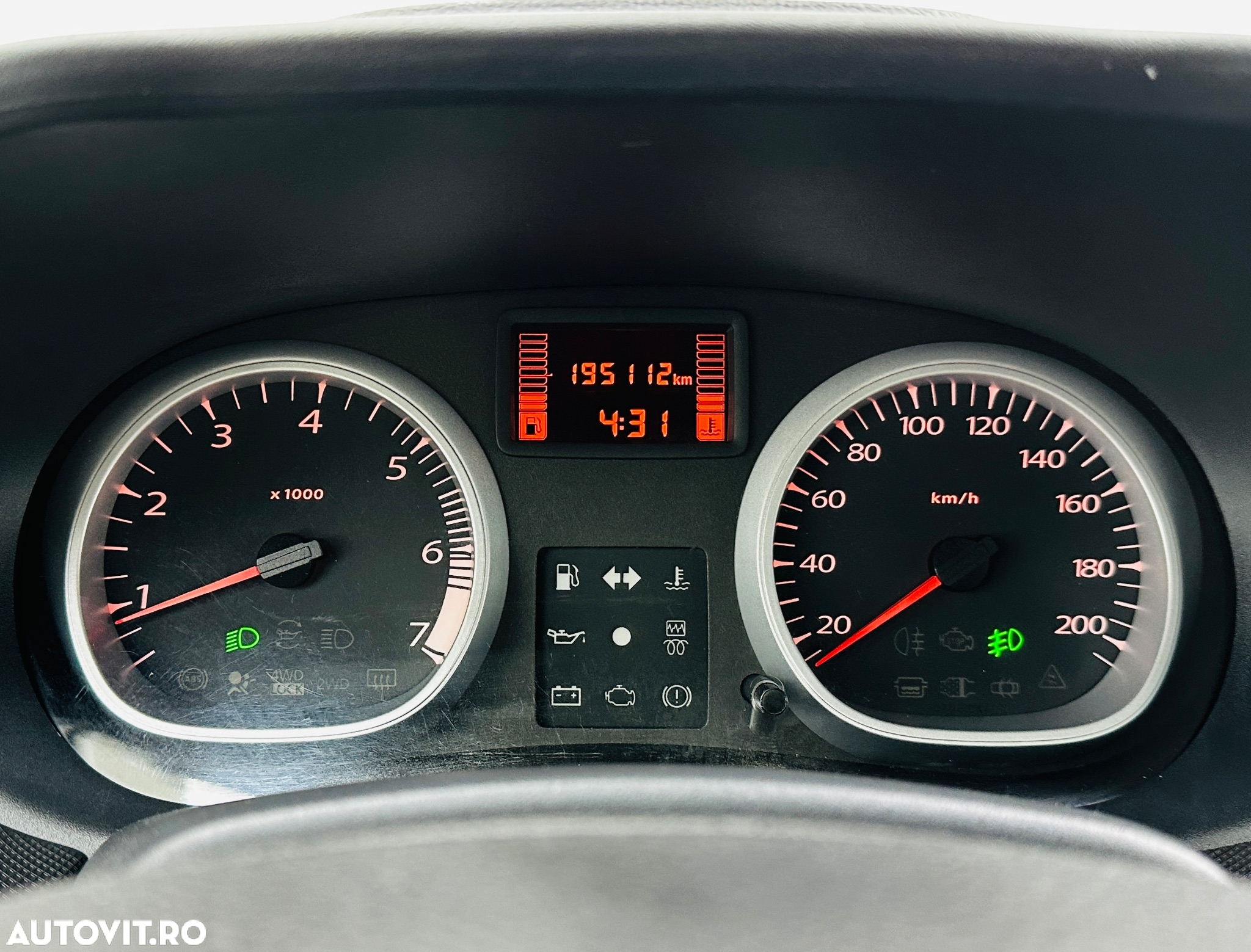 Dacia Duster 1.5 dCi 4x2 Ambiance - 27