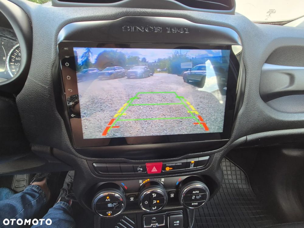 Jeep Renegade 1.6 E-TorQ Sport FWD - 26