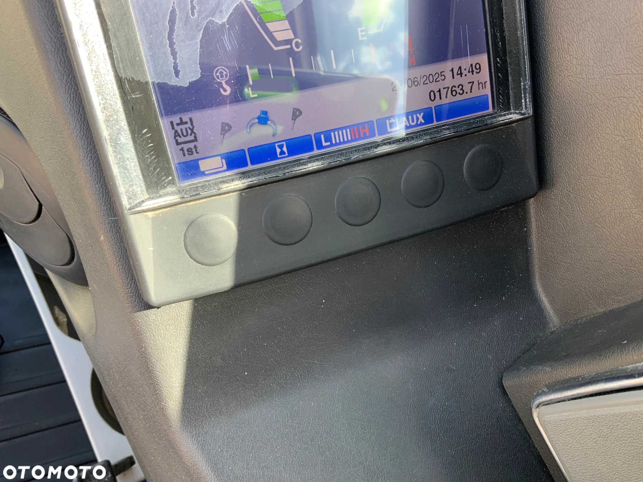 Takeuchi TB260 - 13