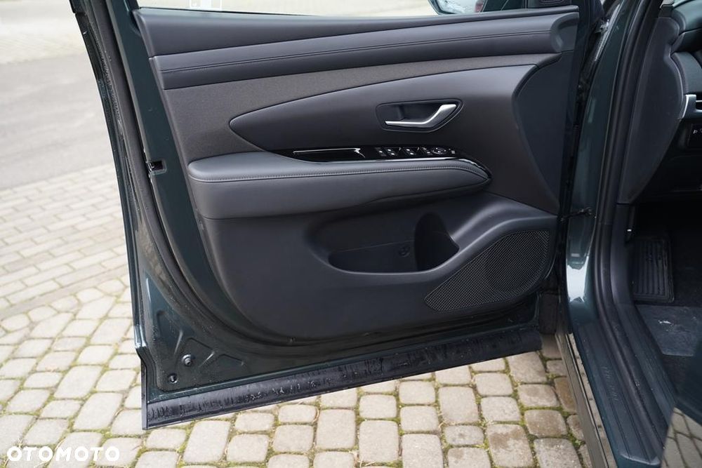 Hyundai Tucson 1.6 T-GDi HEV Smart 2WD - 11