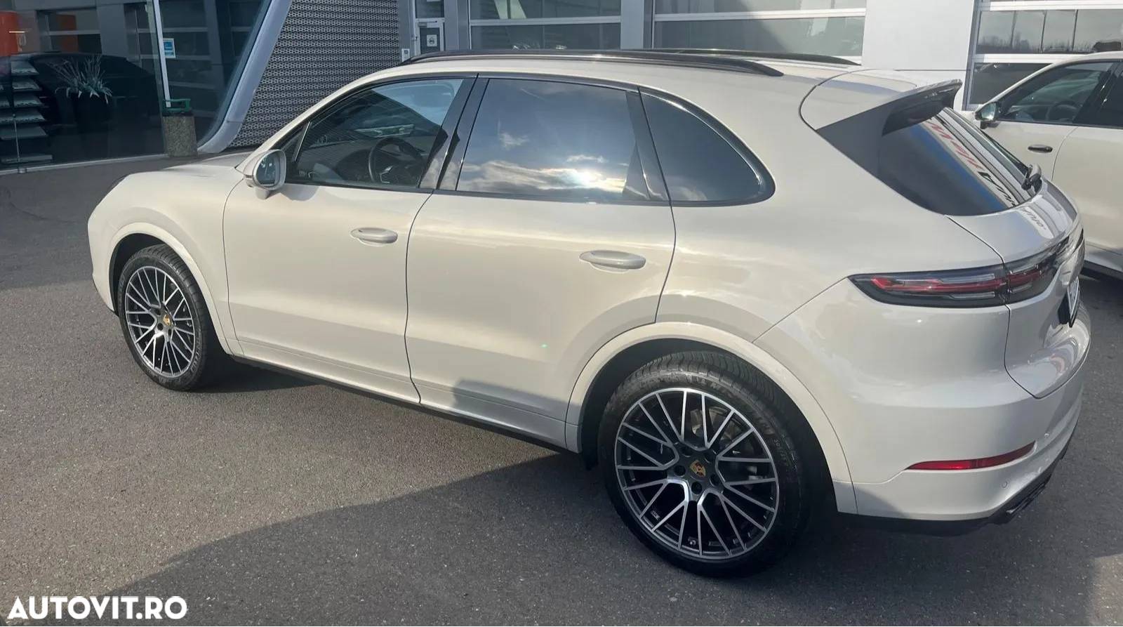 Porsche Cayenne Standard - 9
