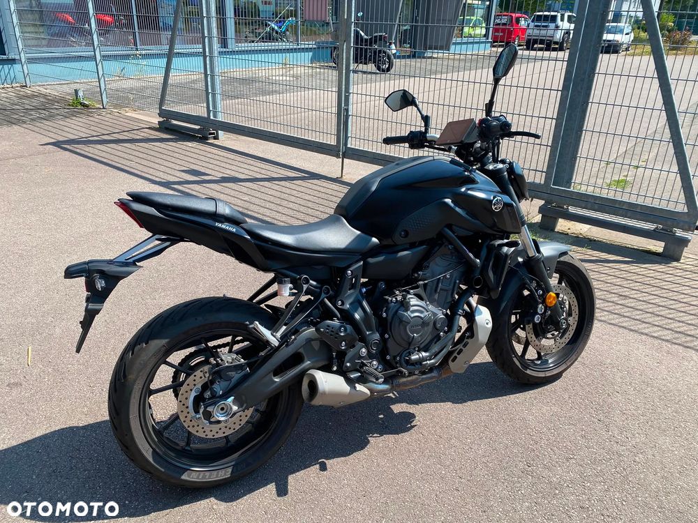 Yamaha MT - 6