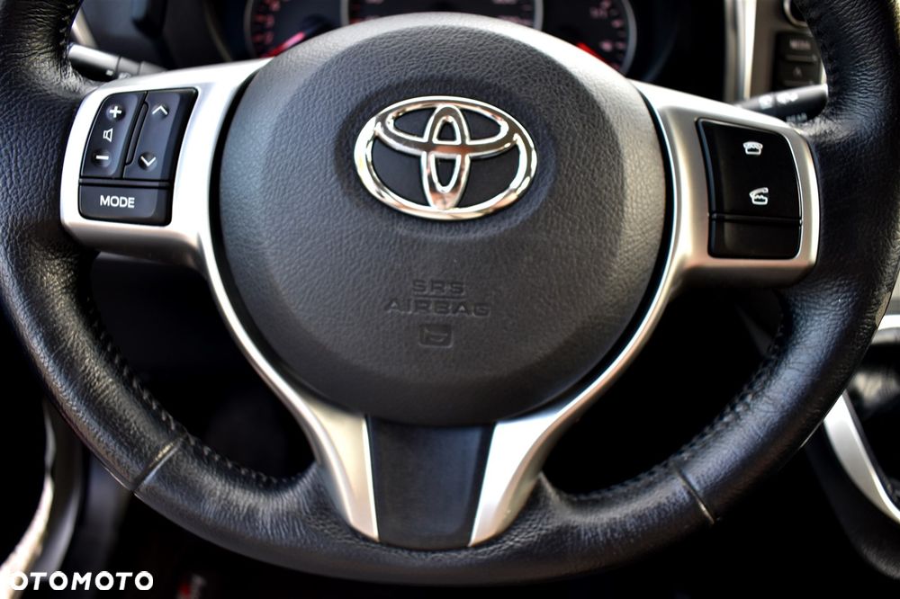 Toyota Verso S 1.33 VVT-i Start-Stop Life - 28